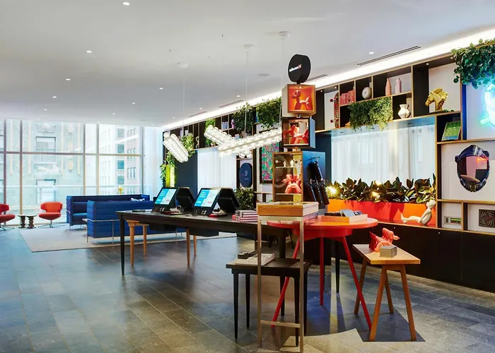 Citizenm Downtown 4*