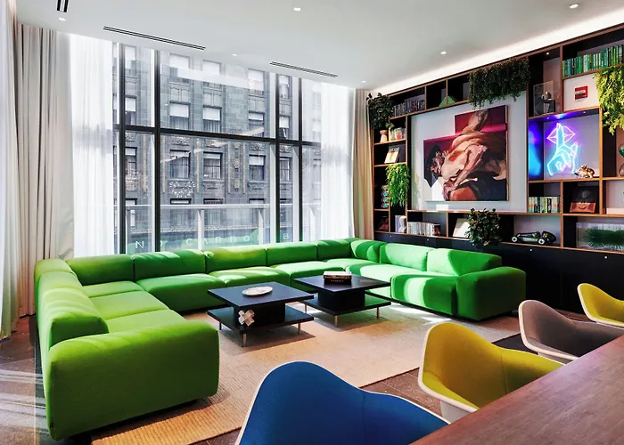 Citizenm Downtown 4*